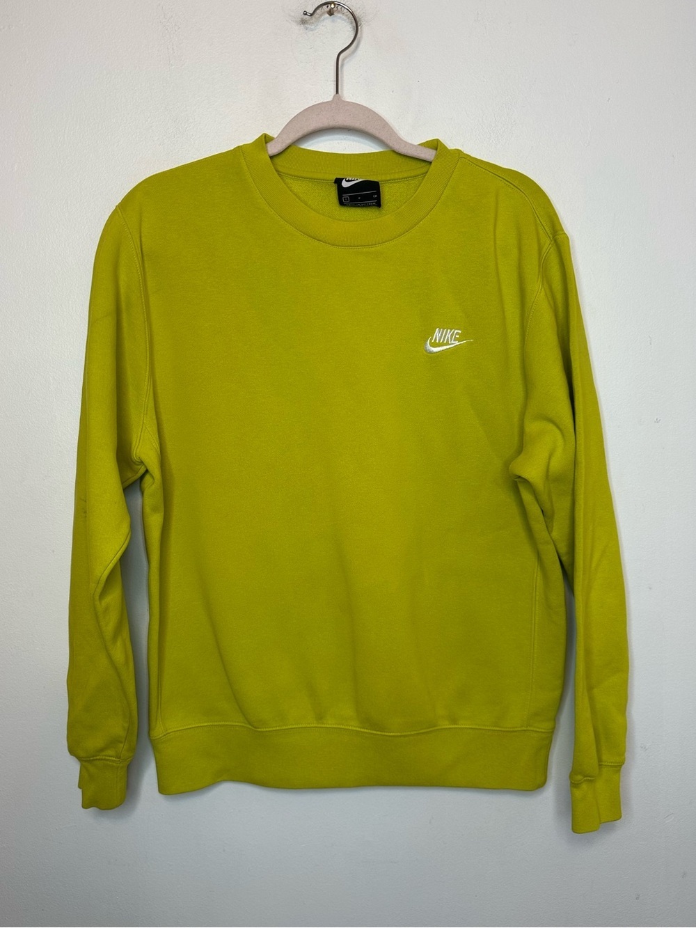 Nike Sweatshirt Mens S Small Yellow Fleece Crewneck Pullover Swoosh Logo Flaw